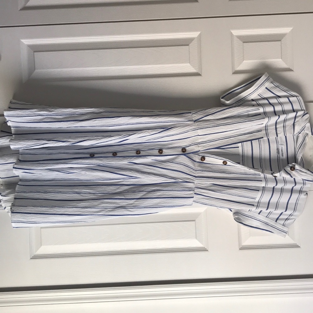 Great condition button up dress!